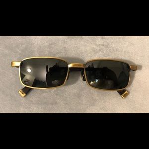 Sunglasses Donna Karan men’s vintage yet classic!